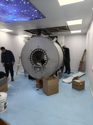 ราคาดี ห้องป้องกันคลื่น RF ความต้านทานอินพุต 50 โอห์ม ประสิทธิภาพการป้องกัน 100dB พร้อมระบบระบายอากาศแบบมีฉนวนกรองสำหรับการทดสอบ EMC ออนไลน์